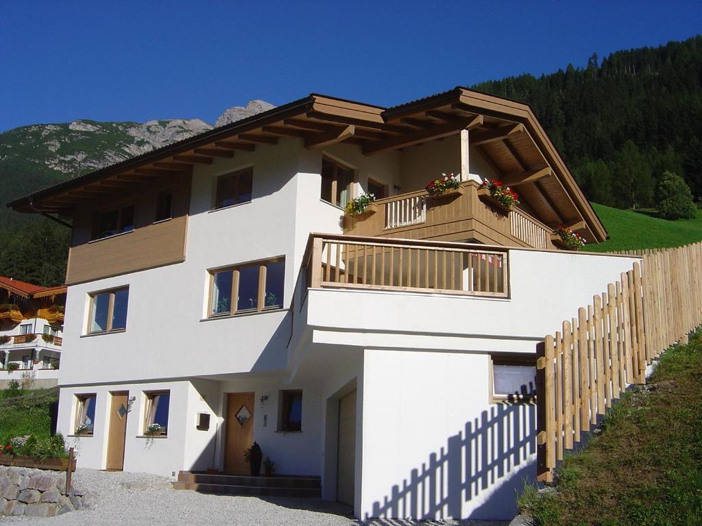 Ferienwohnung Haus Harbauer Neustift im Stubaital Exterior foto