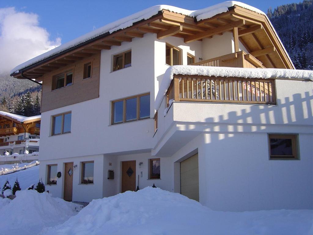 Ferienwohnung Haus Harbauer Neustift im Stubaital Exterior foto